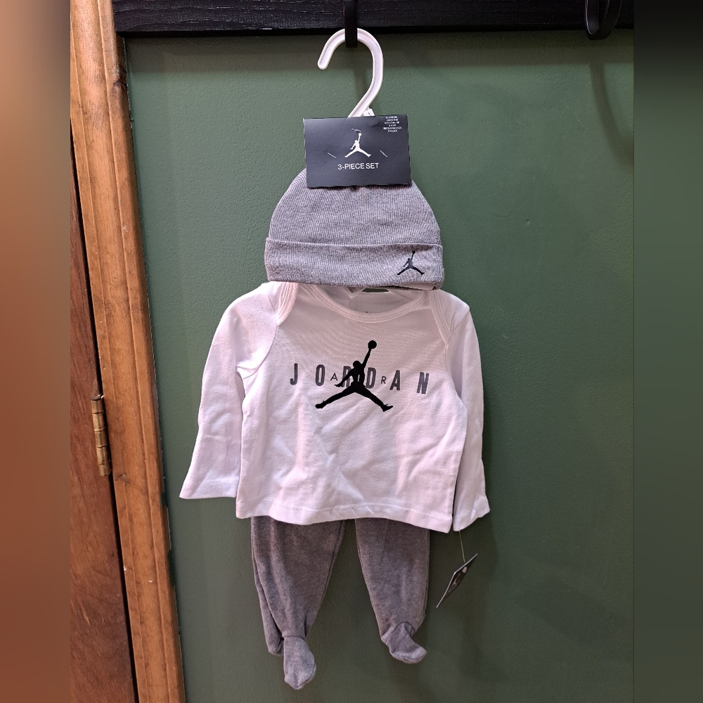 Jordan Baby Outfit Newborn To 3 Months
